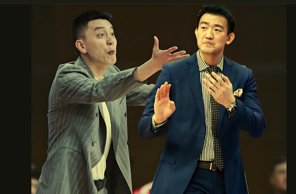 贝尔萨定妆照看向地面引争议，博主：因为他觉得自己不是模特