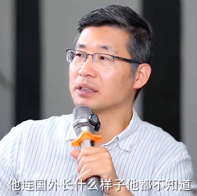 老鹰1年1400万美元留住澳洲中锋，他们也是付出了不小的代价？