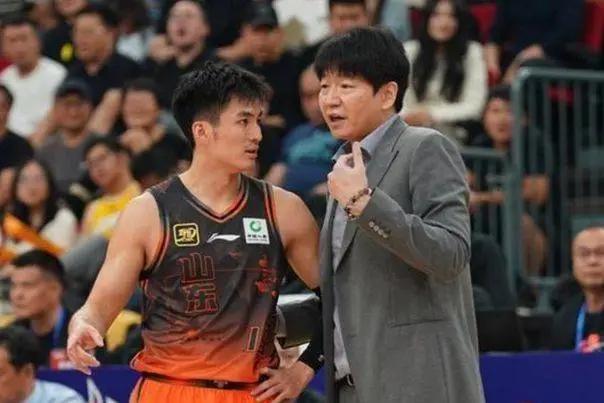 阿斯：杜兰将转会至加拉塔萨雷，加盟前他需签约纪律约束条款