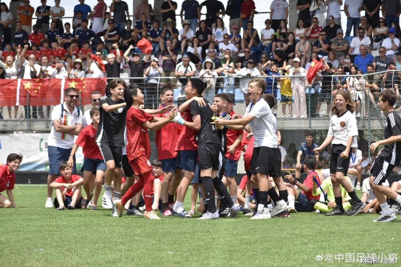埃弗顿签下切尔西20岁边锋乔治，转会费起价1800万英镑
