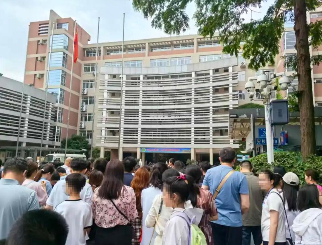多家美媒：华盛顿奇才已经通知迪班萨会用状元签选中他