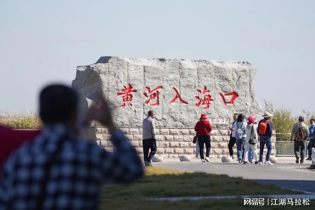沙特主帅：我们在比赛中变阵451，依然未能阻止对手攻入禁区