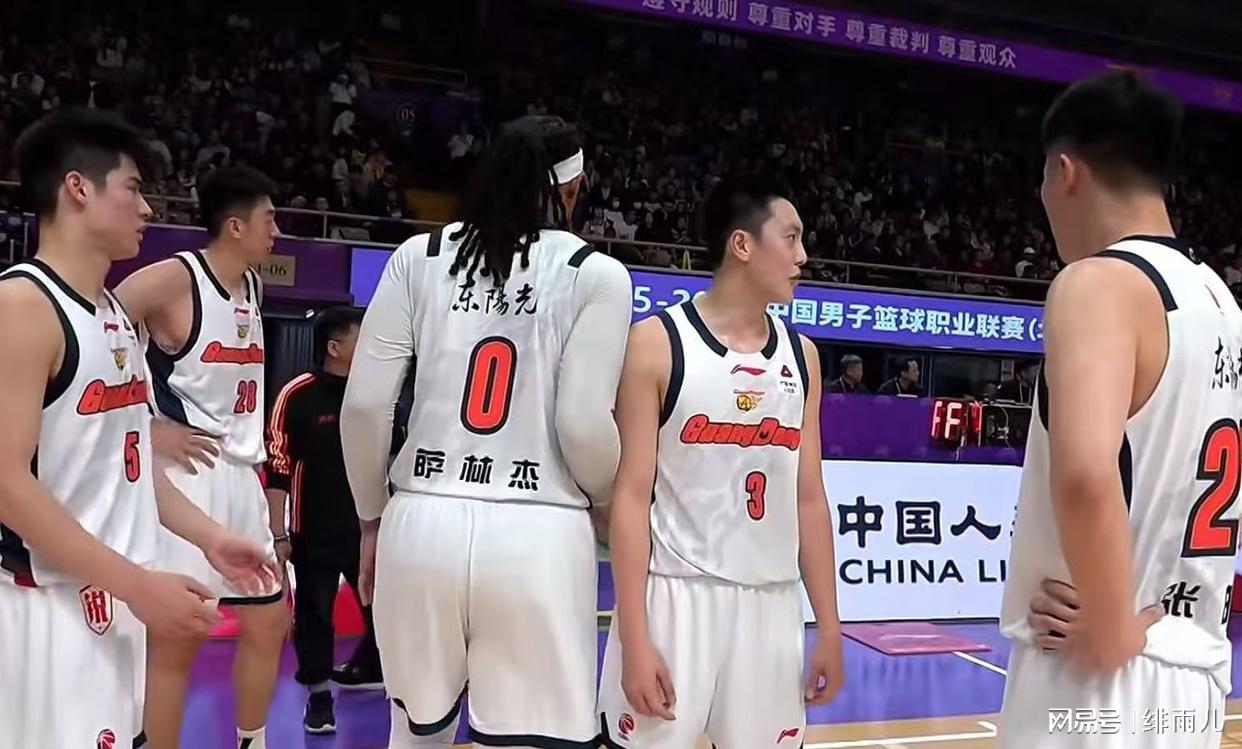 曼晚：加斯科因当年为钱拒曼联选热刺结果后悔终身，M费要注意了