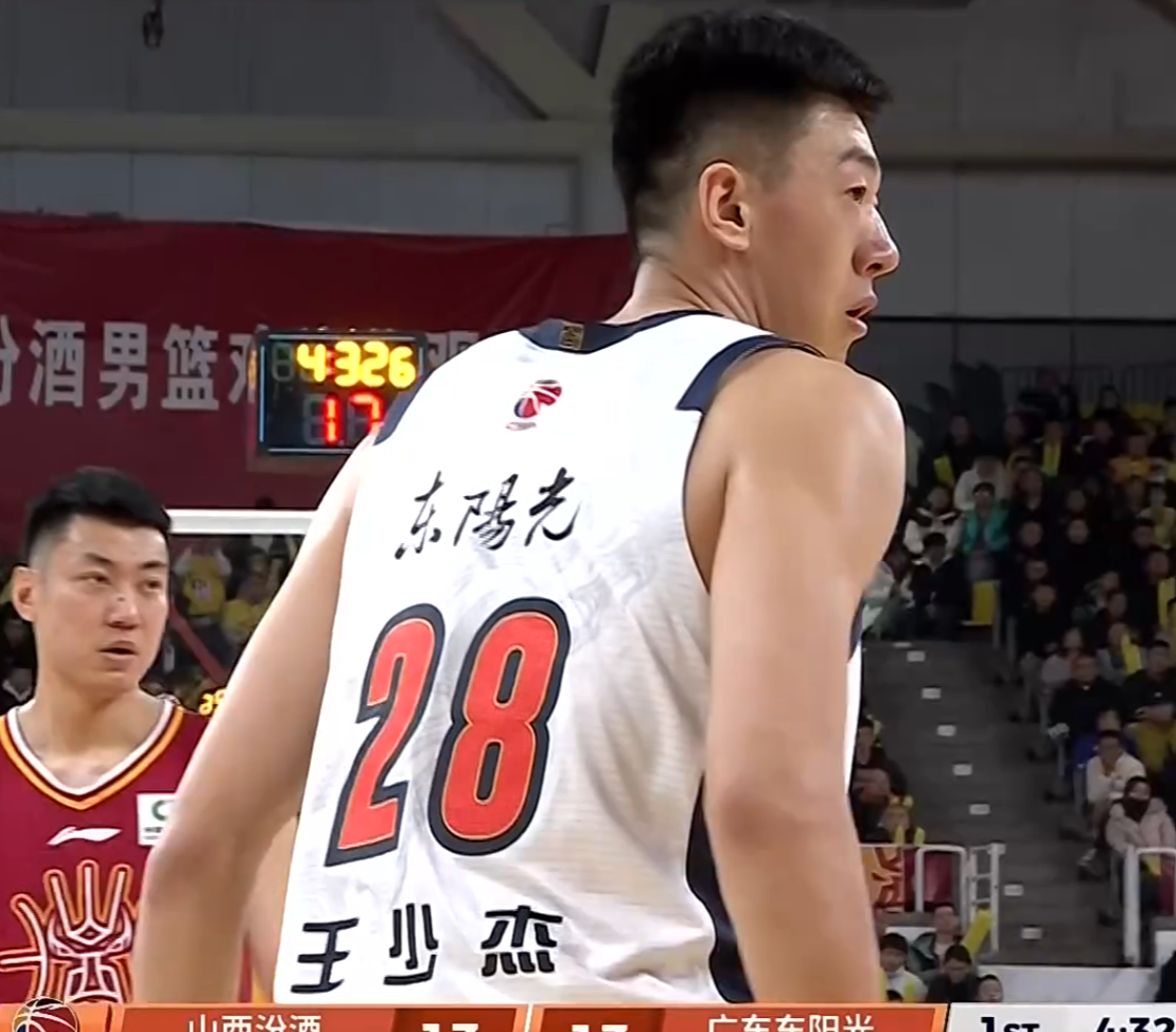 3年4740万！米切尔罗宾逊的加盟，能给凯尔特人带来什么？