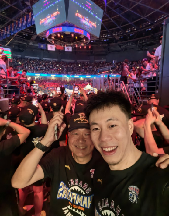 乌法115k欧元买断阿加波夫，结束租借正式加盟