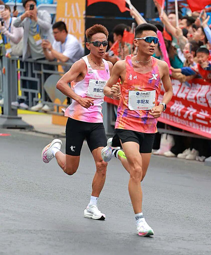 罗马诺：吕迪格续约1年已完成，可能未来24小时内官宣