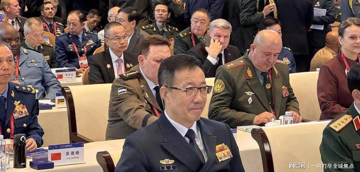 FMVP从未申请交易，却被送走！尴尬！刚喷完恩比德，就成队友！