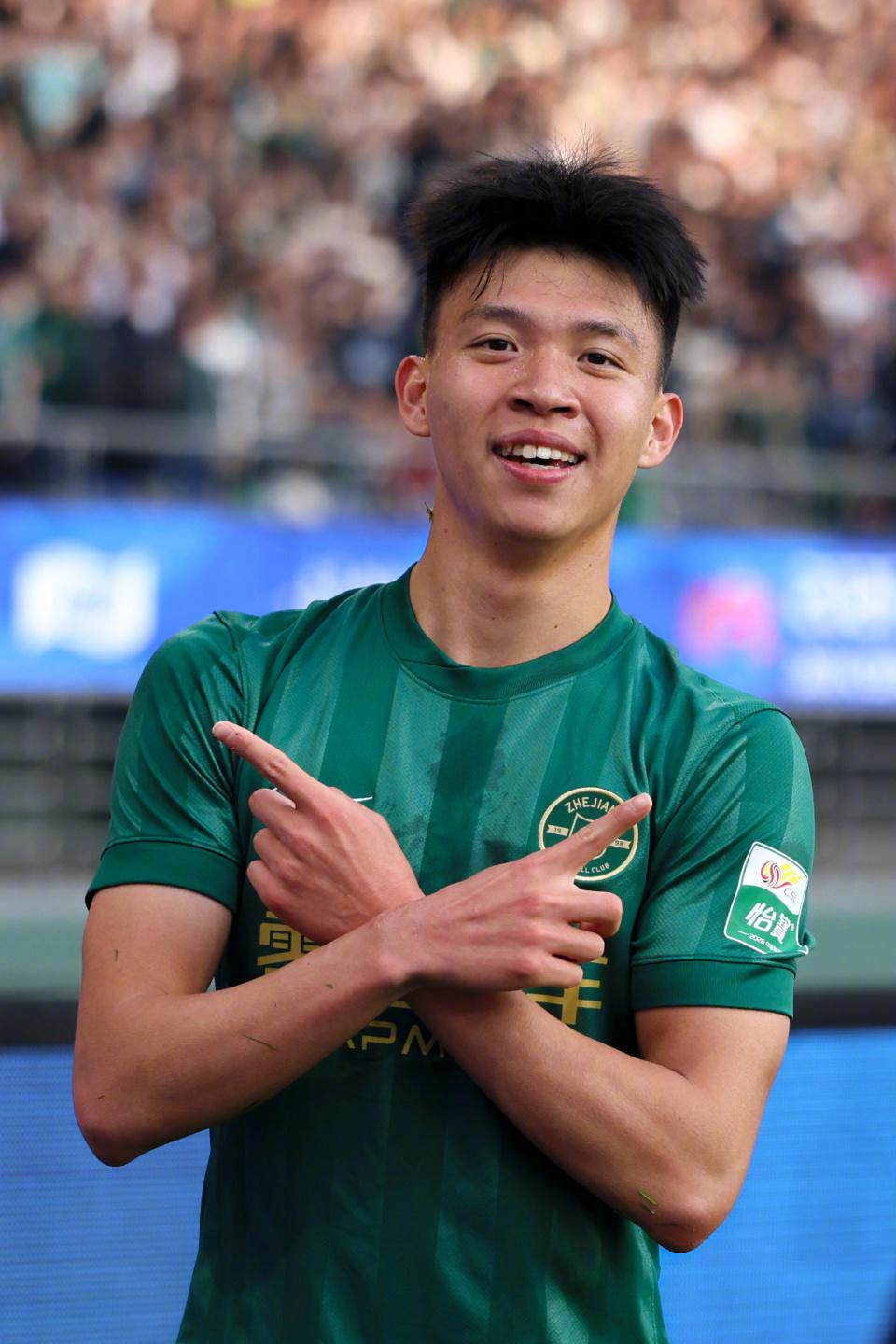 NBA总决G5邀米奇·盖顿赛前唱国歌