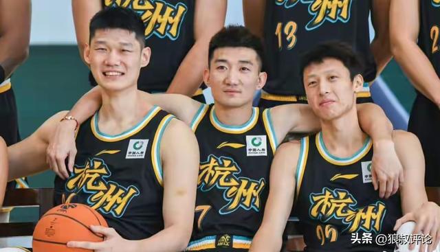 吃饭睡觉打马刺！尼克斯本赛季获得双冠王，对手都是马刺