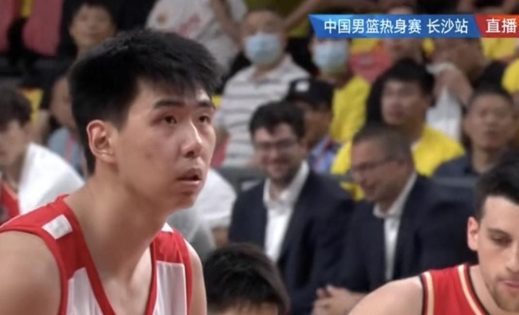 詹姆斯下家争夺进入白热化：三大热门球队谁能最终胜出？
