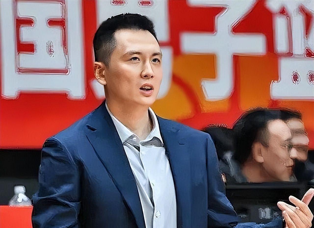 开拓者离队第一人确定！嫌钱少而离开，杨瀚森遇到新挑战