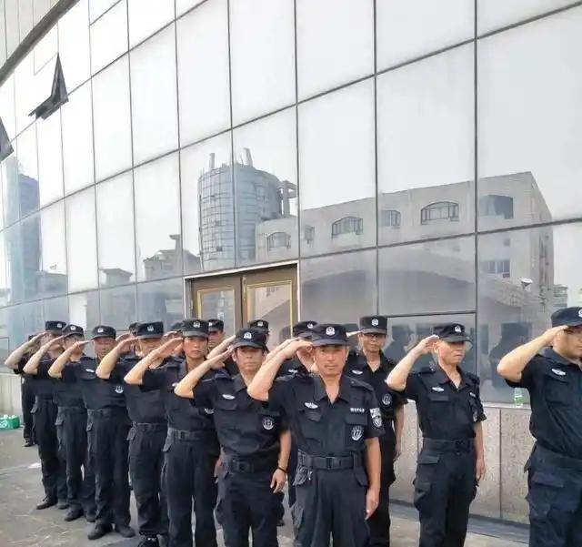 Shams：除斯普利特外 公牛还面试了森林狼助教诺里等三人