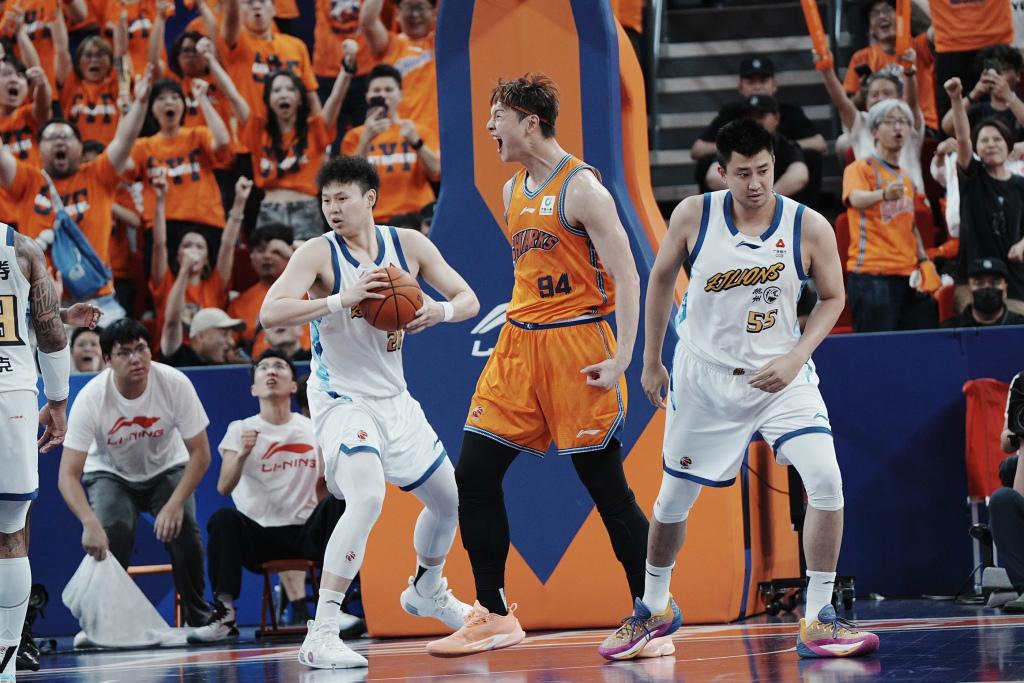 加盟尼克斯！直接宣布退役！生涯第二次错过总冠军