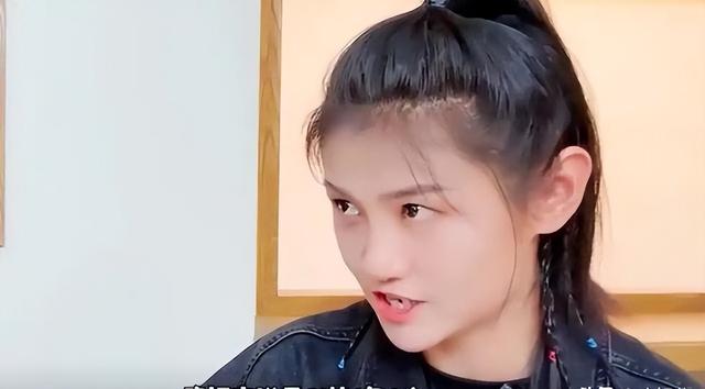 火箭两年合同签下签湖人后场大闸，他们并没有使用全额中产特例？