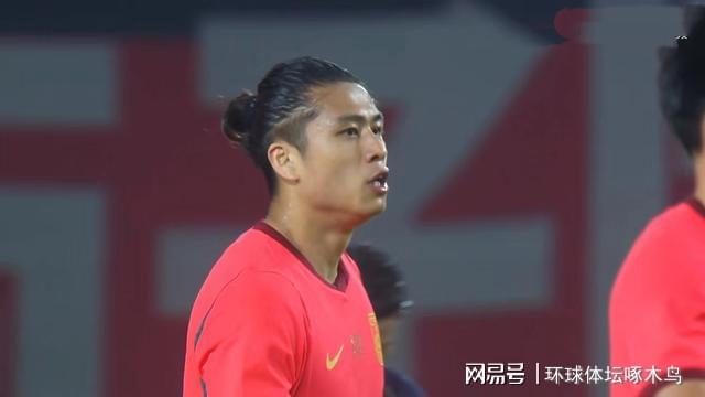 ESPN记者：湖人队内部人士暗示詹姆斯父子可能一起转投新球队