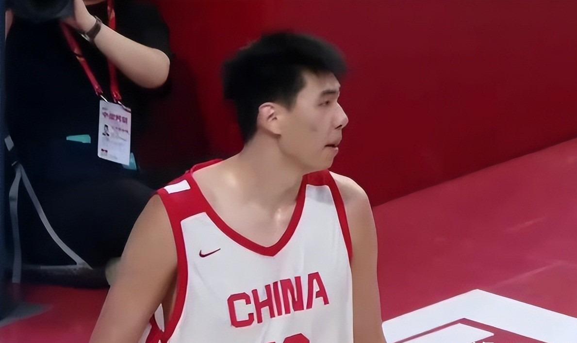 输给尼克斯4分！揪出1个表现最差之人，坑惨了马刺