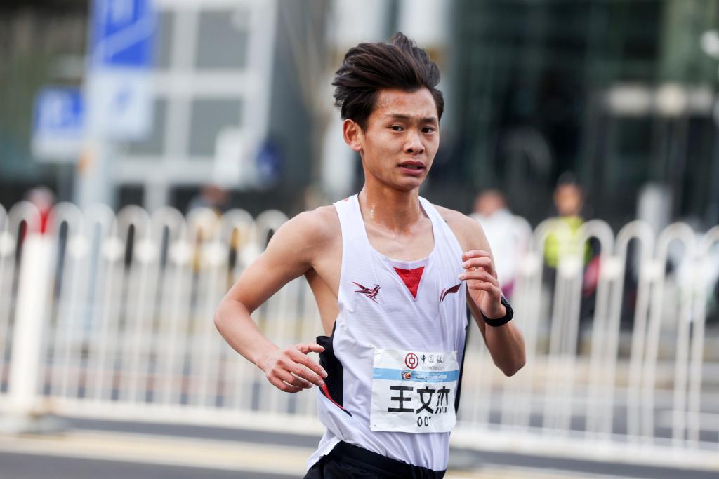 KAT夺冠扎心巴特勒！36岁已负价值？美媒模拟方案：换布朗搭3首轮