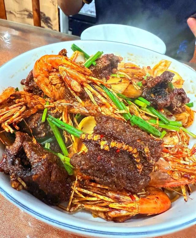 美媒曝绿军字母哥三方交易构想