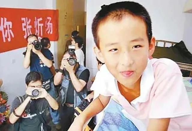 老詹争夺战继续！掘金加入马刺退出 高管：去丹佛搭档那人就对了