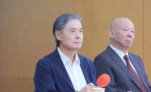 美记：只要詹姆斯确定下家，布朗尼也会被交易或者裁员