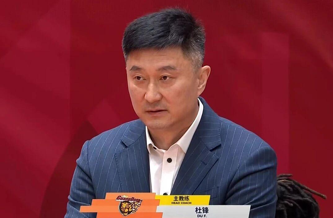 文班亚马被质疑“哨子护体”？库里球迷翻出2016年旧账