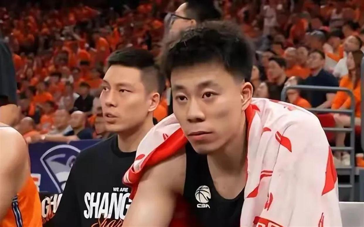 同样是NBA传奇巨星，为何科比营销害人，詹姆斯营销却无害？