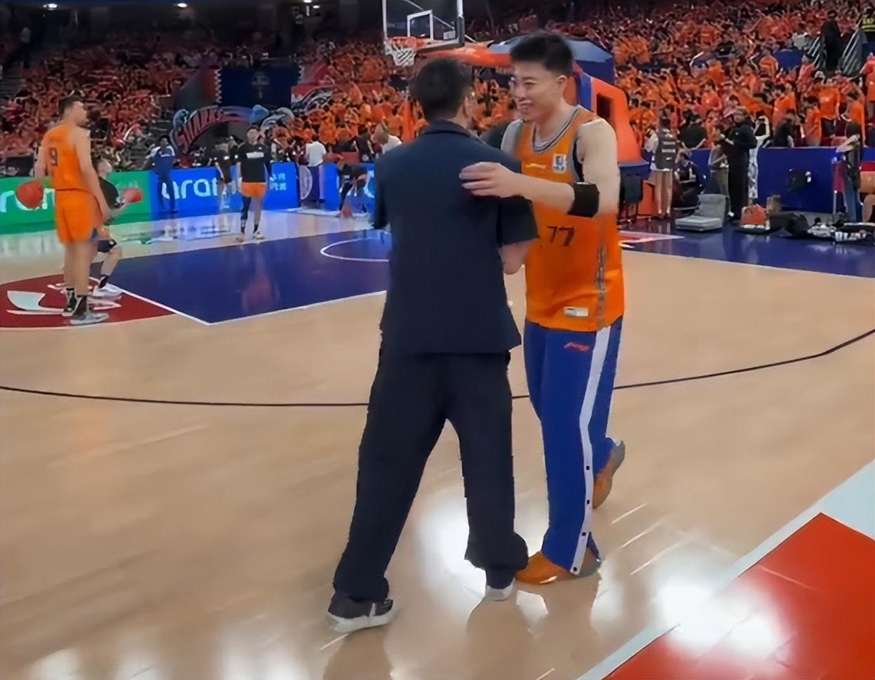 阿奴诺比补篮绝杀 尼克斯4