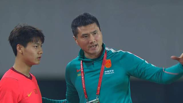 库里发文祝贺前助教布朗：尼克斯53年首冠背后的师徒情