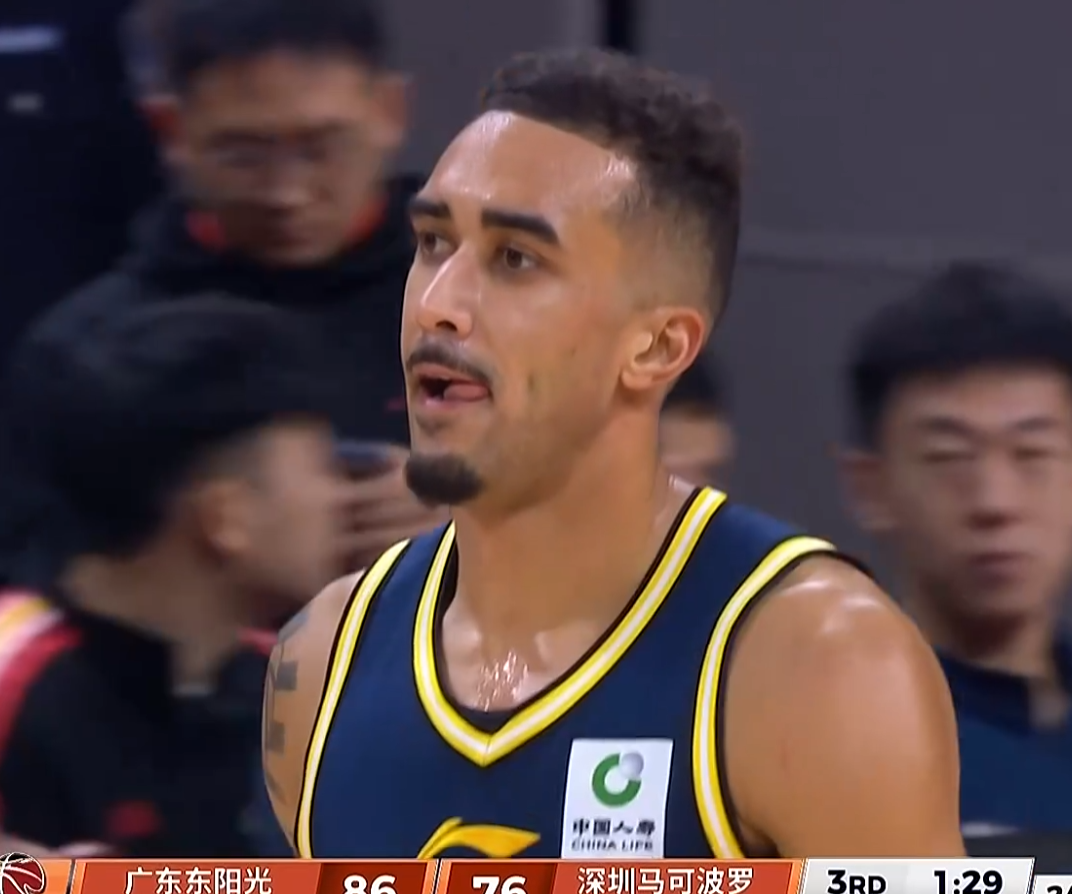 不是福克斯！不是米奇！马刺正式离队第一人诞生，文班成最大输家