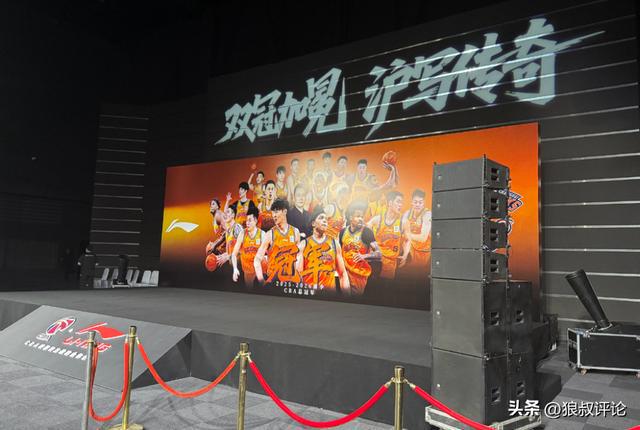 尼克斯夺冠装备销售额创全体育史纪录 前12小时订单超老鹰超级碗峰值