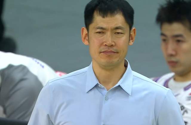 5年2.41亿！？湖人有点难了，老詹要抱孙子了