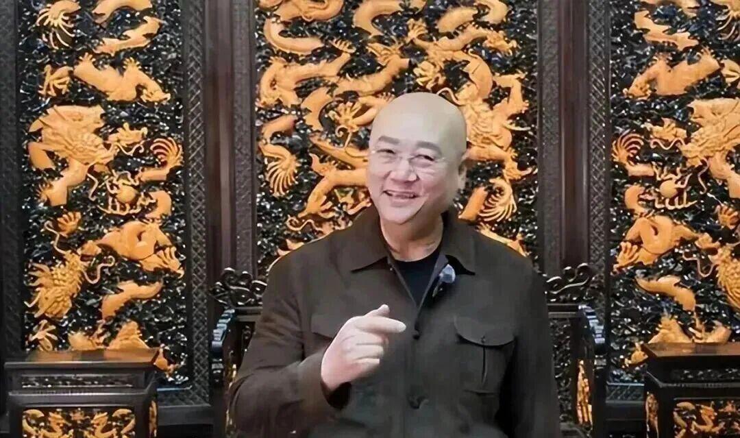 场均28+7+5，火箭追29岁巨星前锋，拆队甩卖不划算！不如静观其变