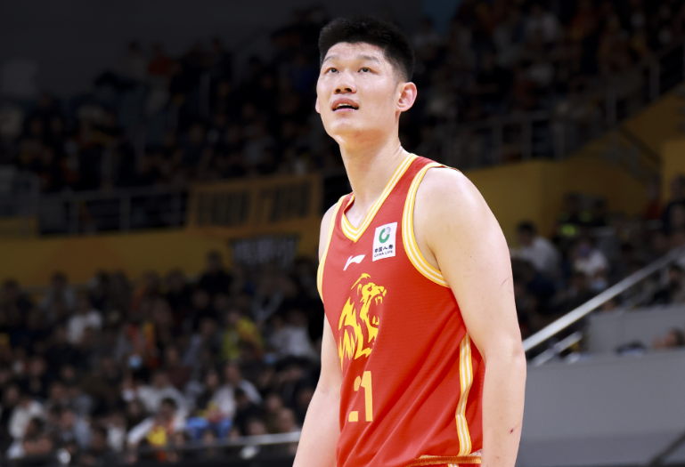 文班亚马谈备战G5：相信体能问题不会再出现
