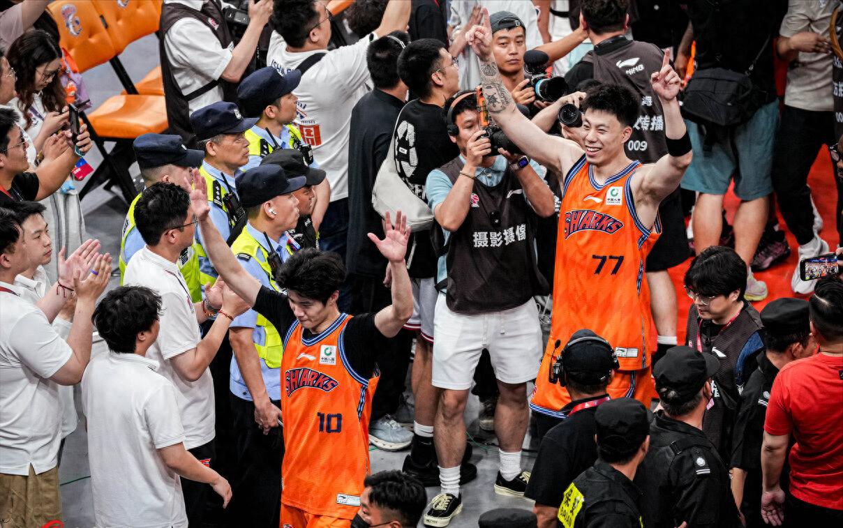 湖人今夏优先续约八村塁海斯