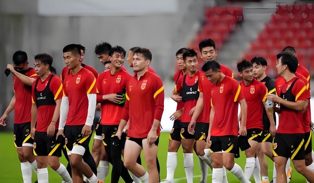 卧槽！詹姆斯跟湖人的矛盾，2021年就发生了...