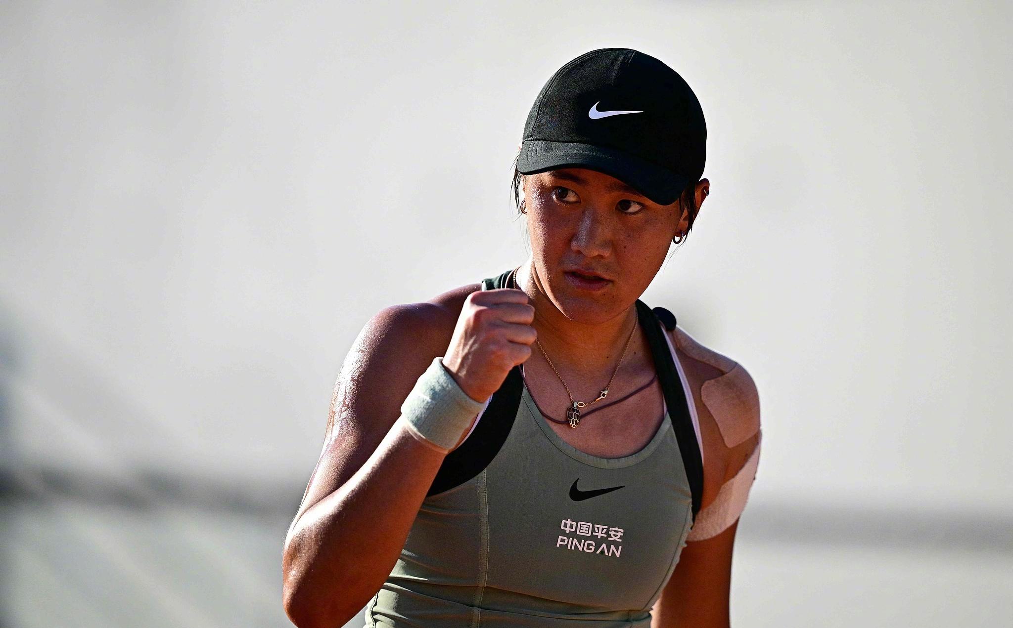 尼克斯夺冠湖人最尴尬：詹姆斯留队与否不重要，东契奇难超哈登