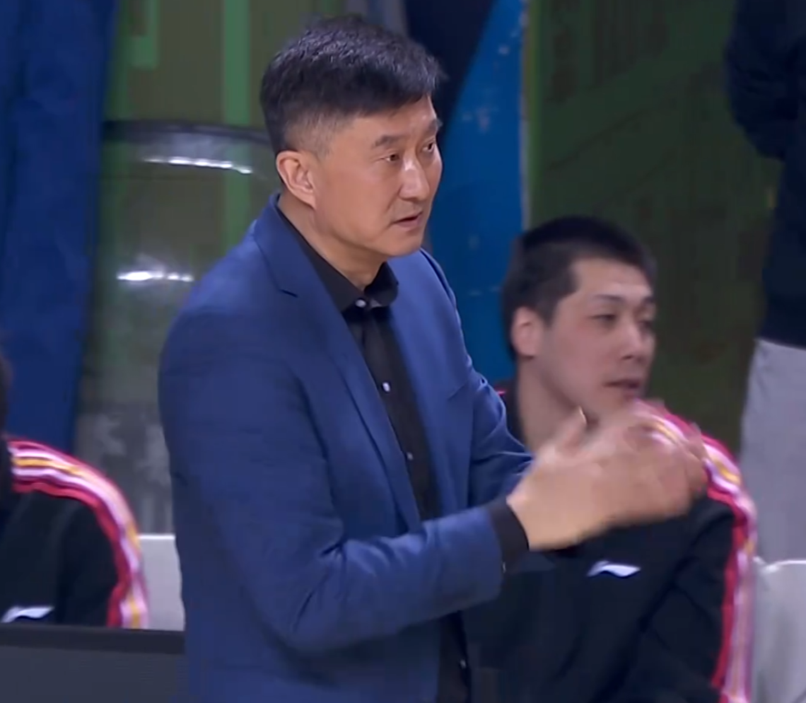 NBA总决赛战报：福克斯一级恶犯！马刺16分优势变3分，卡斯尔7中0