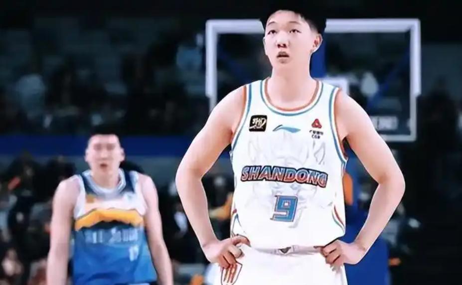 活塞有意续约全明星中锋杜伦