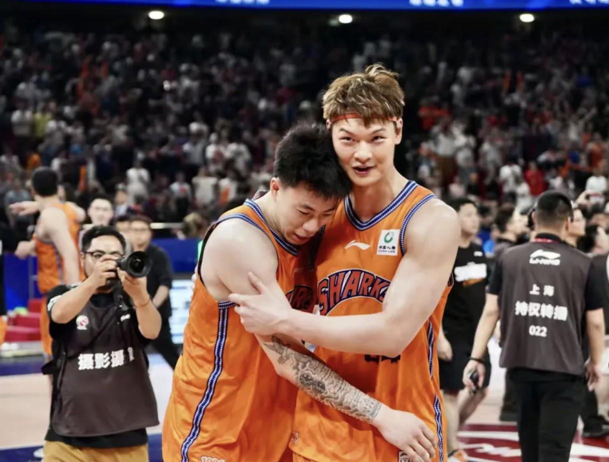 半个世纪的等待！尼克斯时隔53年再度夺得NBA总冠军