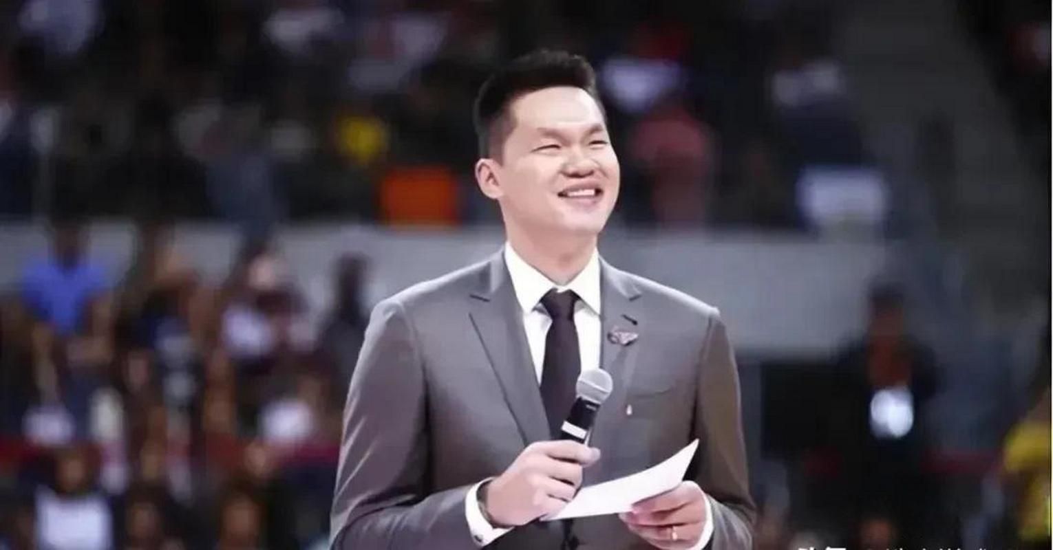 NBA曝多消息 总决G5字母哥交易