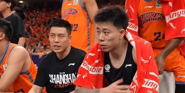 总决赛G5：马刺主场强压尼克斯 文班哈珀发挥出色，福克斯拖后腿
