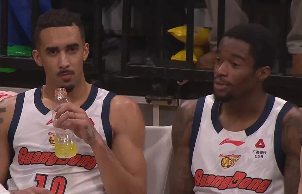 力压姚明！小斯：我是NBA历史第一个高中生身份获得年度最佳新秀