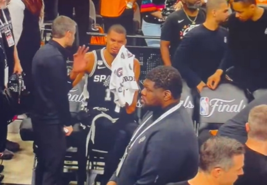 哈勒斯登男孩距NBA冠军一步之遥，已成系列赛标志
