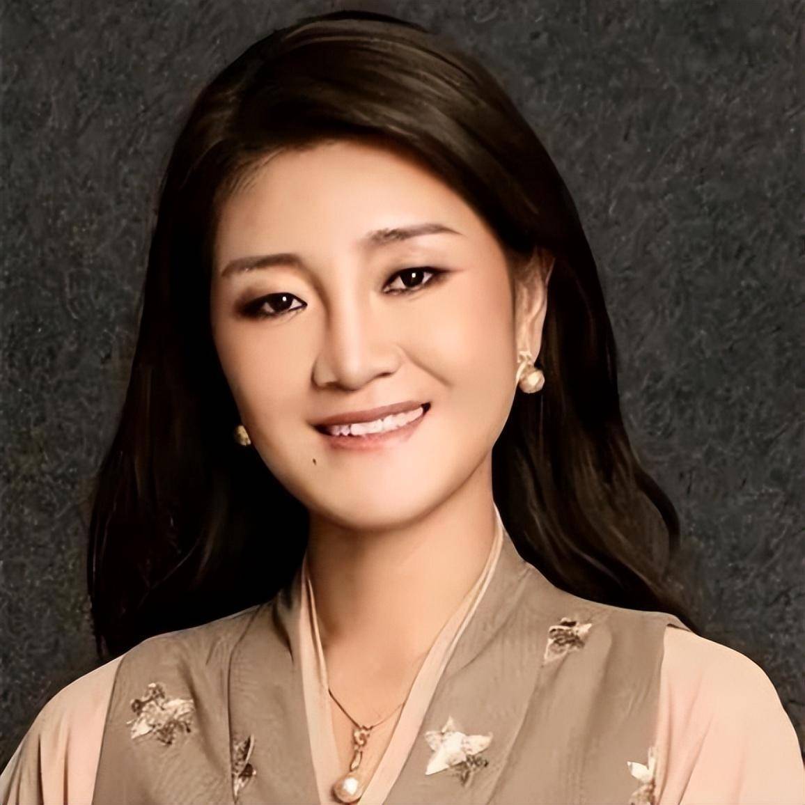 曼晚：加斯科因当年为钱拒曼联选热刺结果后悔终身，M费要注意了
