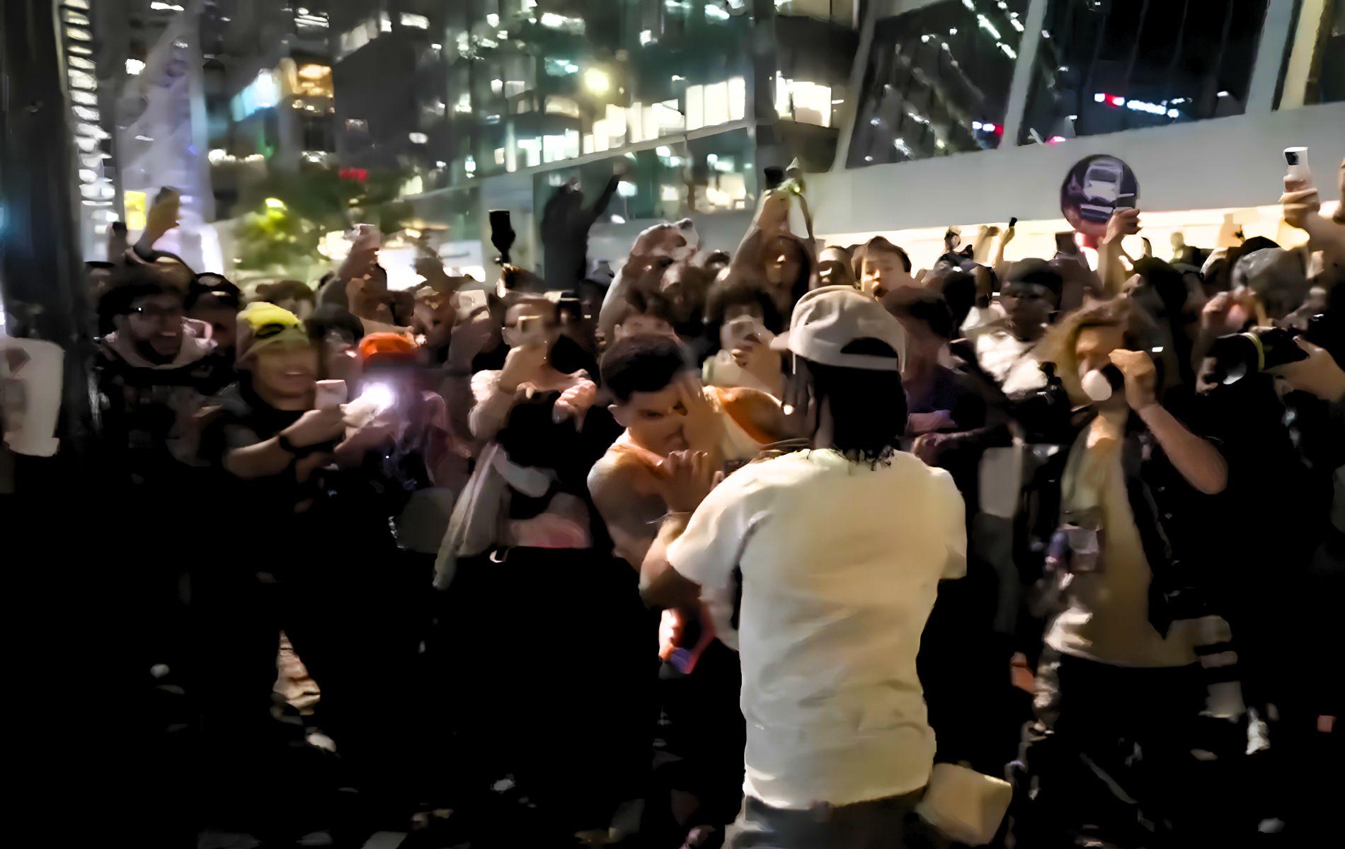罗马诺：纽卡接近签下阿贾克斯18岁中场斯图尔，总价超2500万欧