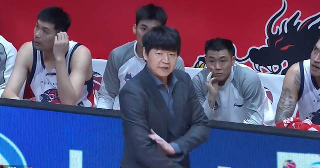 乌法115k欧元买断阿加波夫，结束租借正式加盟