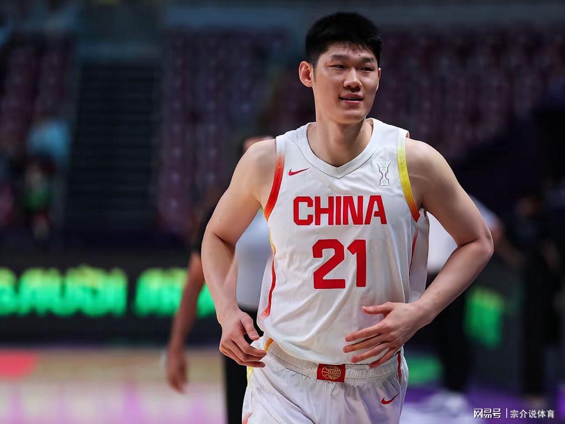 中国女篮长期集训弊大于利:韩旭杨舒予成反例 该多走出去留洋